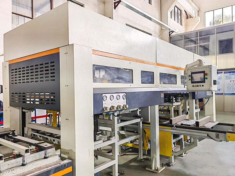 철심 자동 적재기